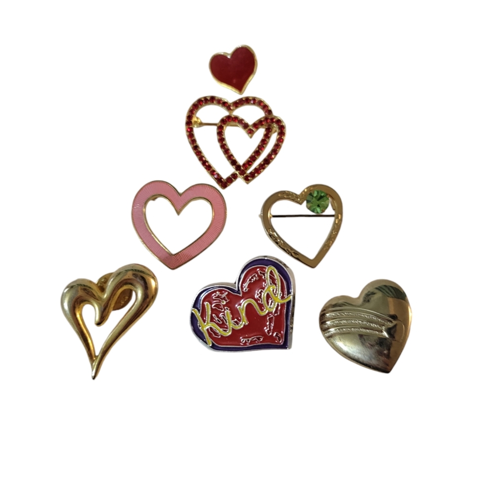 Set of 7 Heart Broochs Red Pink Silver gold